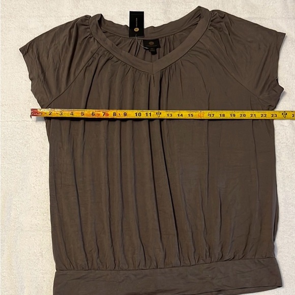 COLLECTION Gray Women's Top - Picture 3 of 9